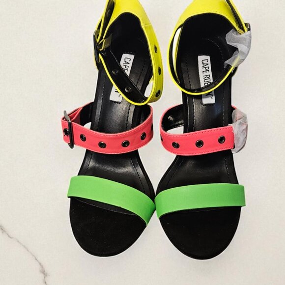 Cape Robbin High Heel Shoes, Size 6 -- ITEM #3311 - Picture 3 of 7